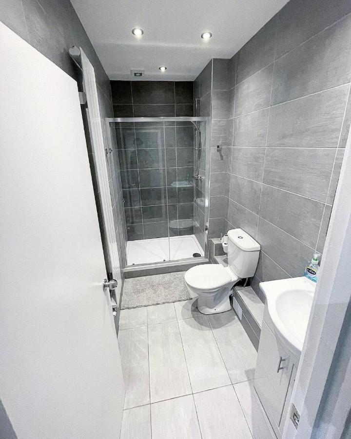 Ak Serviced Apartments - Exclusive Two-Bedroom Apartment Cardiff Exteriér fotografie